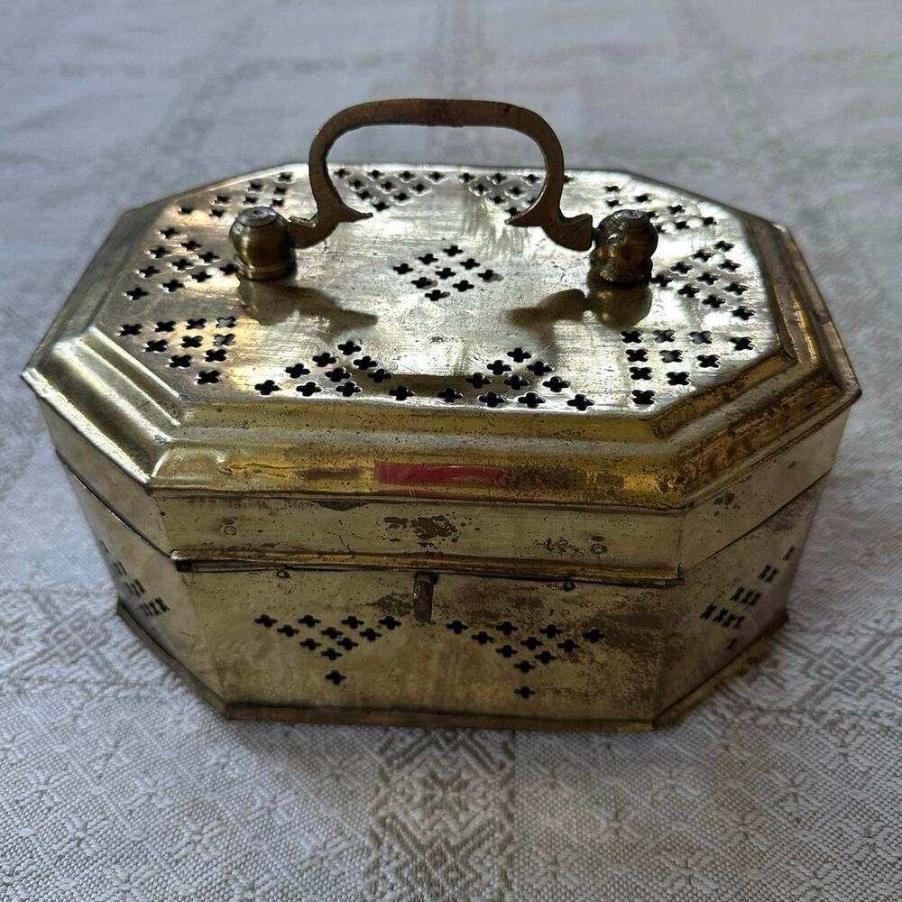 Vintage Solid Brass Cricket Box Trinket Box With Decrative Wholes decor handle